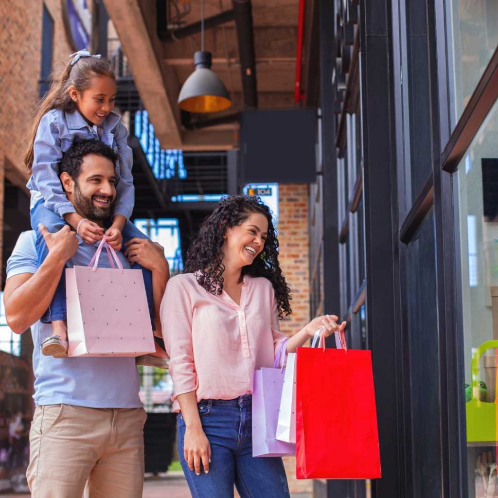 Family-Shopping-At-Local-Spanish-Speaking-Businesses-in-Raleigh